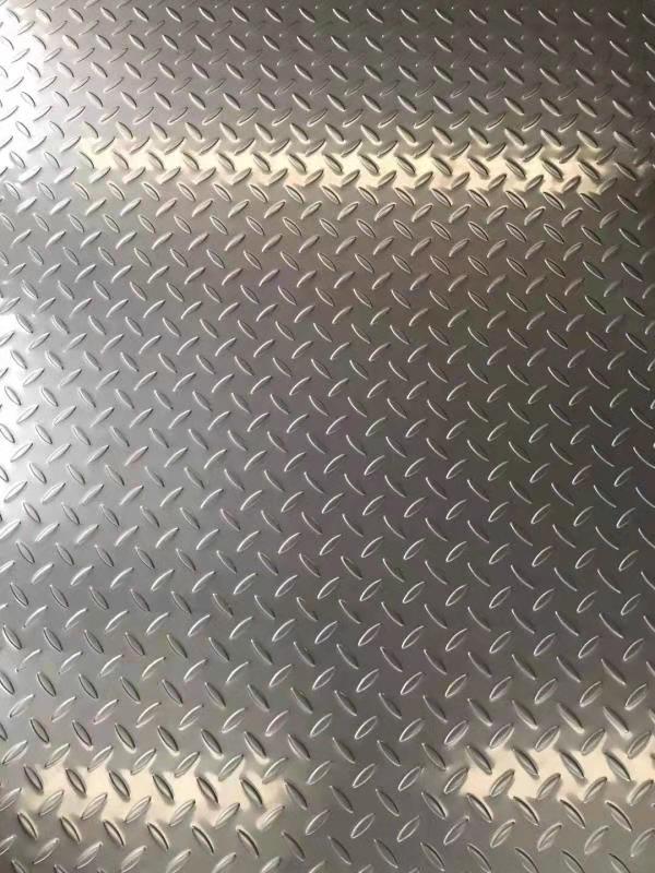 Stainless steel diamond plate